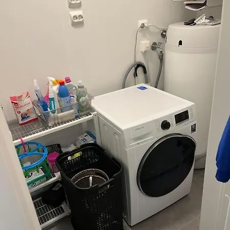 Moderne Fra 2019 산데스