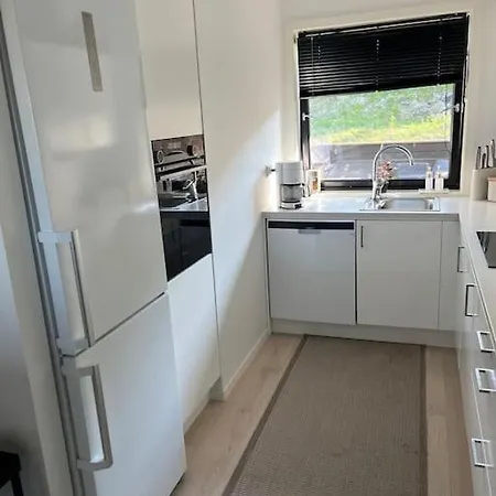 Moderne Fra 2019 * ساندنيس