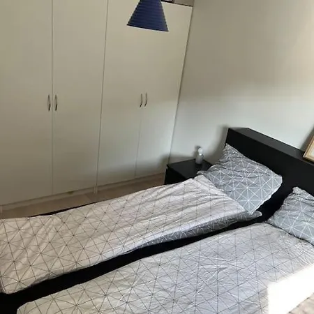 Moderne Fra 2019 アパート